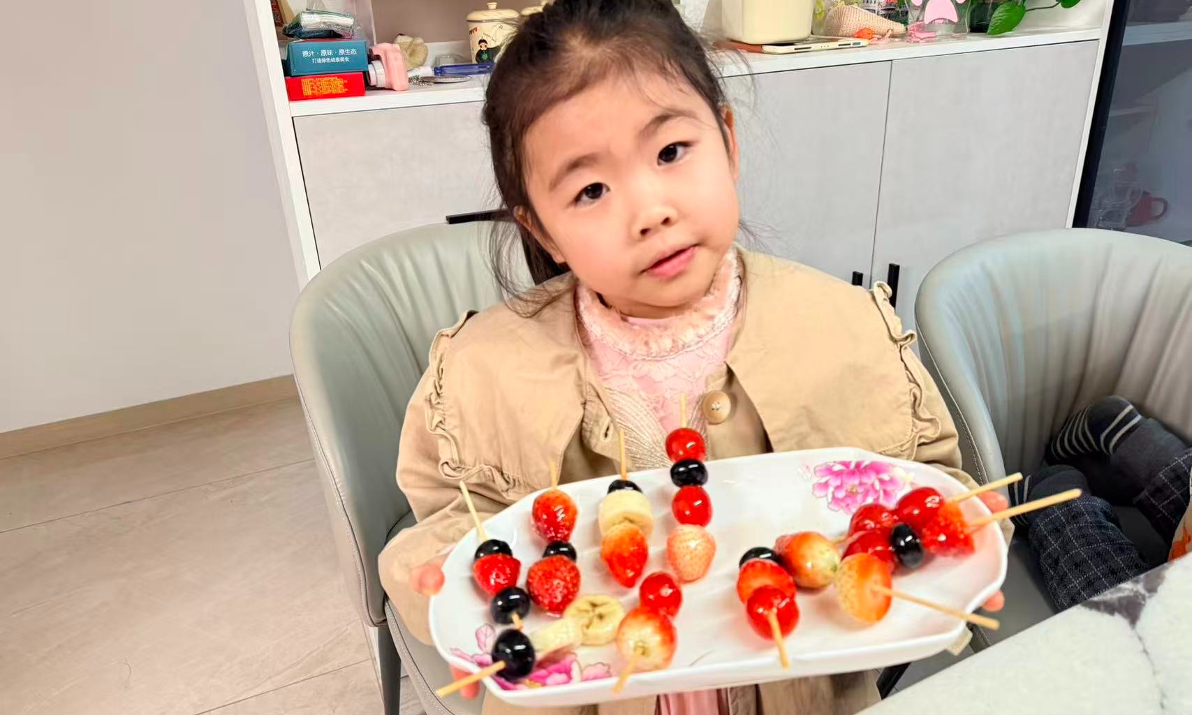 巧手迎元旦 劳动励成长